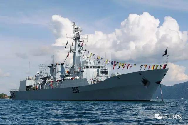 F22P型護衛(wèi)艦，探索前沿技術(shù)與卓越性能的完美結(jié)合，F(xiàn)22P型護衛(wèi)艦，前沿技術(shù)與卓越性能的完美融合