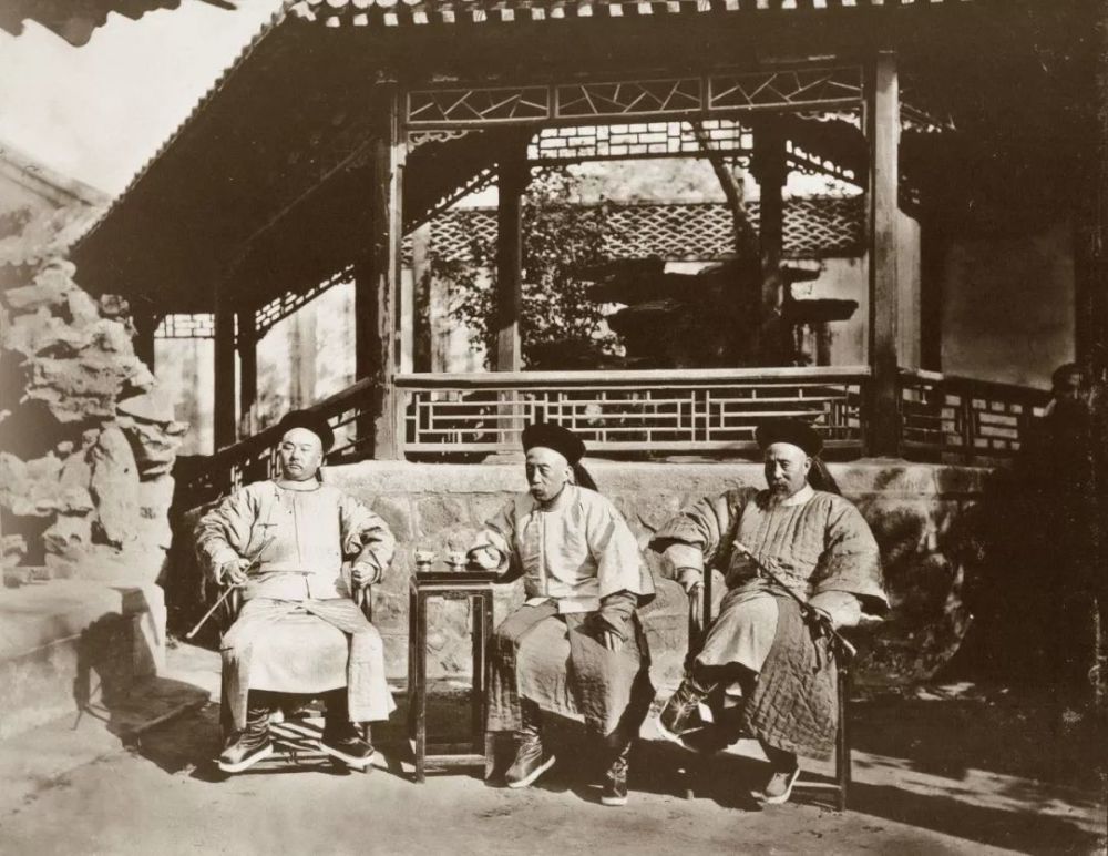 軍機(jī)處的影響，歷史演變與現(xiàn)代意義，軍機(jī)處，歷史演變、影響與現(xiàn)代意義