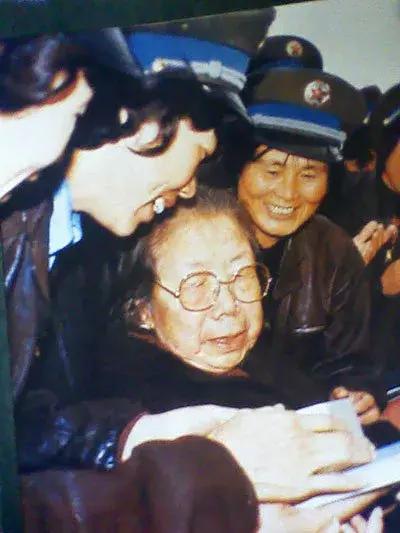 重溫歷史瞬間，1994年閱兵式全程回放，重溫歷史瞬間，1994年閱兵式全景再現