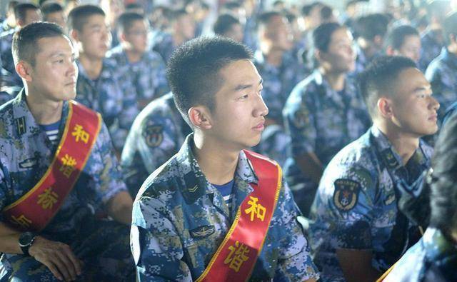 海軍義務(wù)兵在海軍中的角色與職責，深入了解海軍義務(wù)兵的日常任務(wù)，海軍義務(wù)兵的角色與職責，日常任務(wù)的深入了解