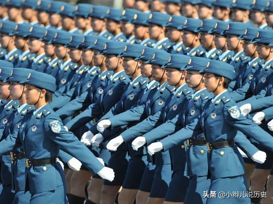 2009年國(guó)慶閱兵式女兵方隊(duì)視頻回顧，巾幗不讓須眉的輝煌時(shí)刻，巾幗輝煌時(shí)刻，回顧2009年國(guó)慶閱兵式女兵方隊(duì)視頻