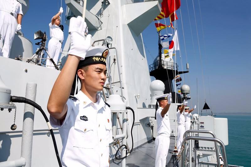 艦艇圖片，探索海洋的壯麗瞬間，探索海洋壯麗瞬間的艦艇圖片集