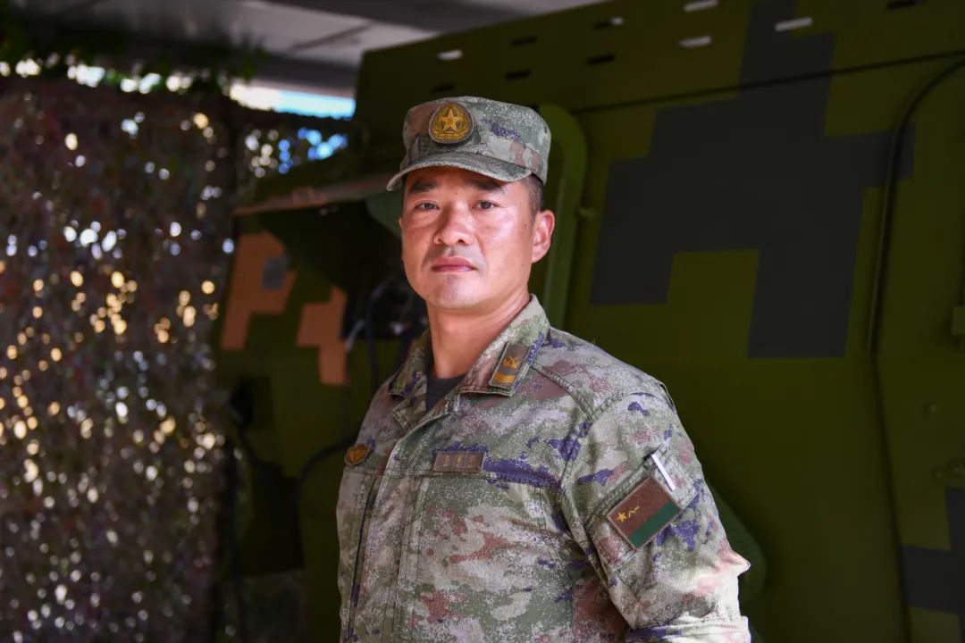 軍士長(zhǎng)圖片，探尋榮耀背后的故事，探尋軍士長(zhǎng)榮耀背后的故事與圖片展示