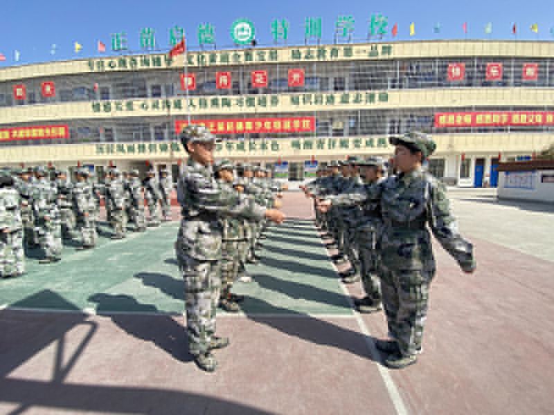 軍事化管理學(xué)校哪里好，深度解析優(yōu)秀軍事化管理學(xué)校的特點(diǎn)與優(yōu)勢(shì)