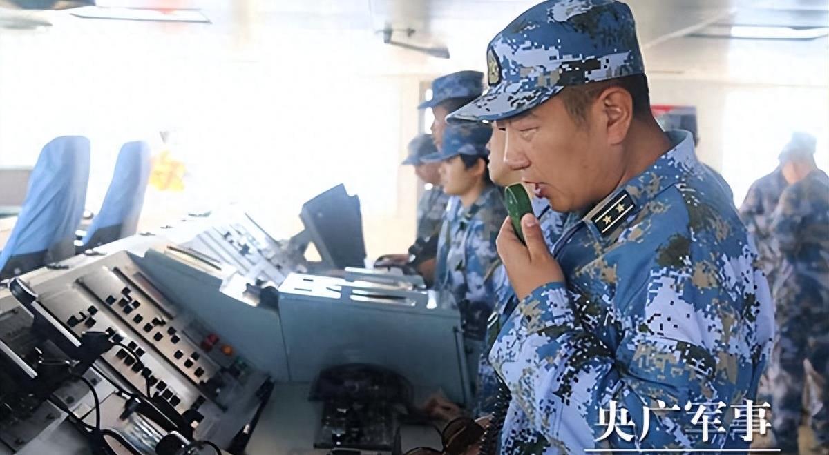 海南艦艦長(zhǎng)，引領(lǐng)新時(shí)代的海軍英雄，海南艦艦長(zhǎng)，引領(lǐng)新時(shí)代的海軍領(lǐng)航者