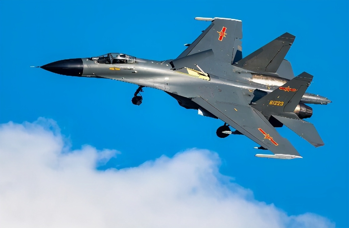 殲擊機殲11圖片，探索中國空軍的力量象征，中國空軍力量象征，殲11殲擊機圖片探索