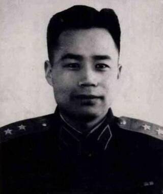 王近山中將，傳奇人物與軍事戰(zhàn)略家的不朽榮光，王近山中將，傳奇人物與軍事戰(zhàn)略的光輝歷程