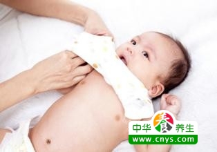 小兒發(fā)燒快速退燒方法，家長必備知識，小兒發(fā)燒快速退燒指南，家長必備知識