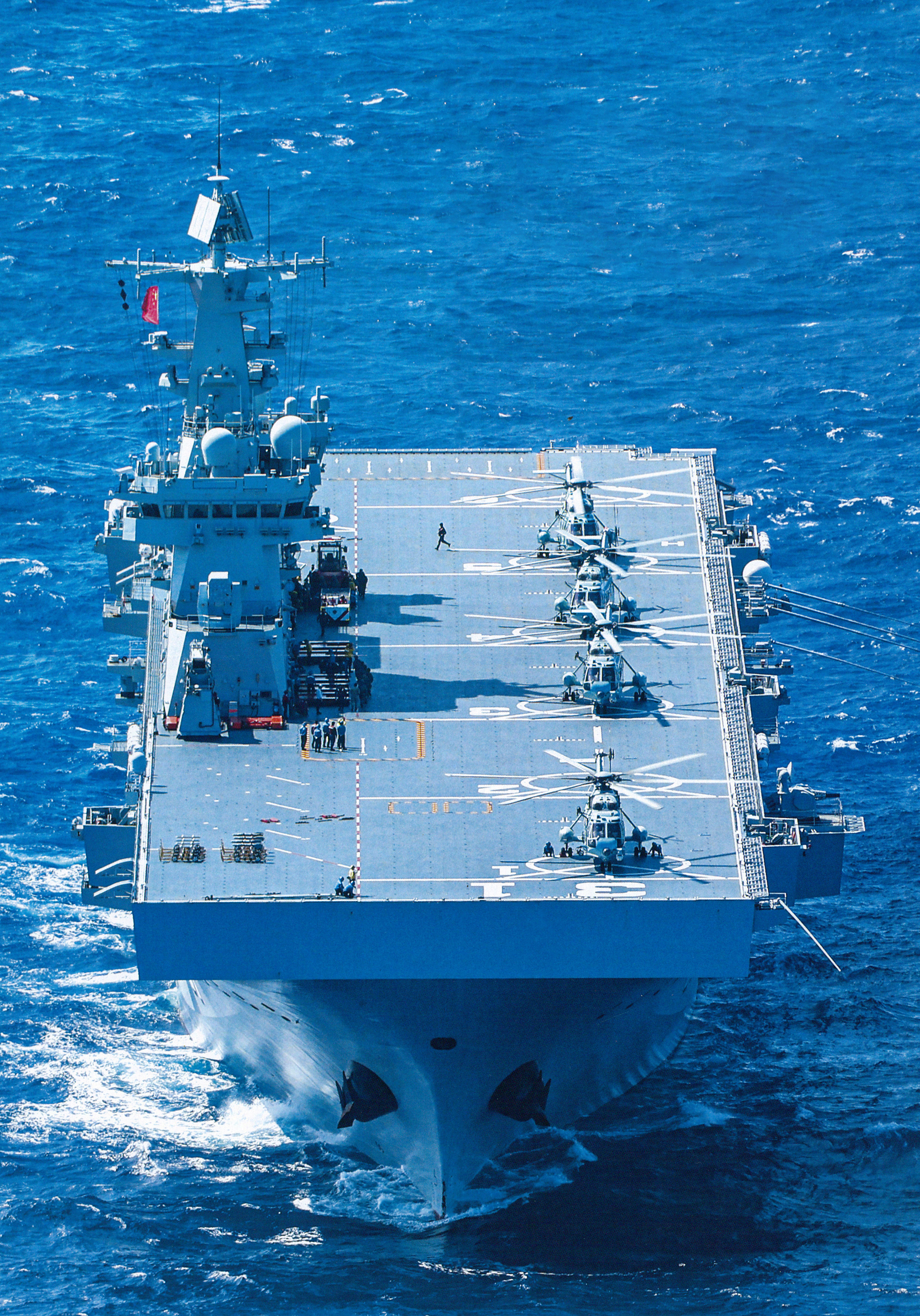 海南艦航母，中國海軍力量的新篇章，中國海軍新篇章，海南艦航母展現(xiàn)強大力量