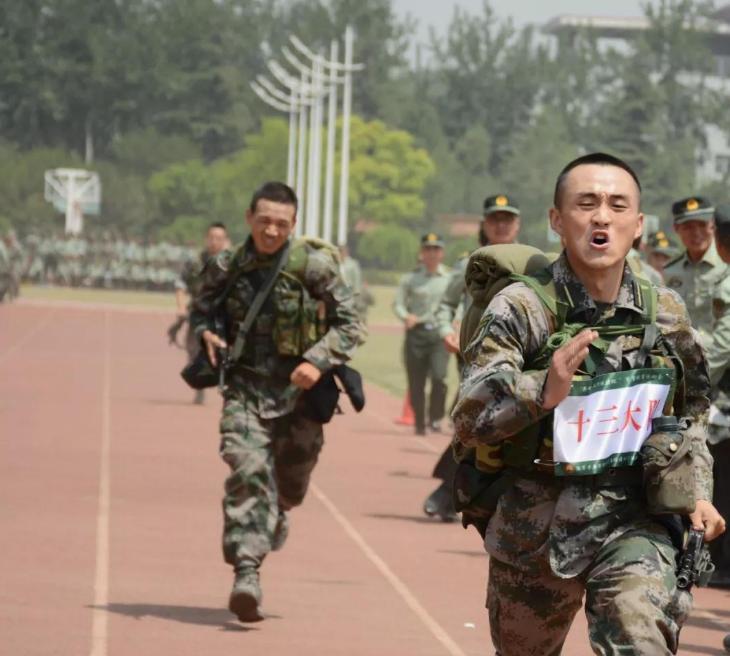 關(guān)于軍校近視手術(shù)最晚多久做的全面解析，軍校近視手術(shù)最晚多久做全面解析，時間與準(zhǔn)備因素探討